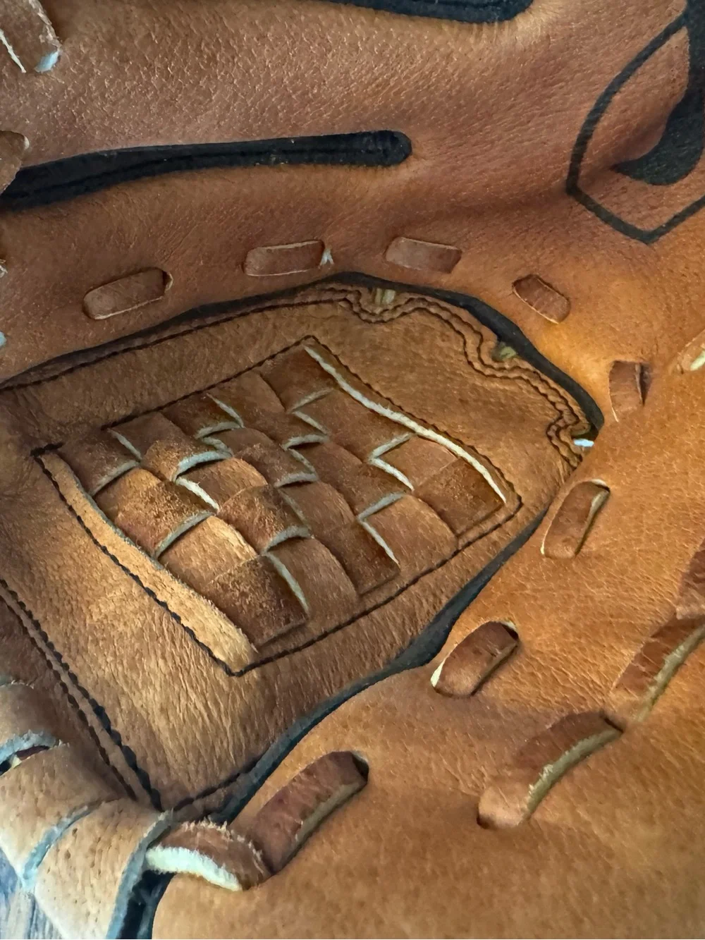 Nike KDR-1200 11” Baseball Softball Glove Right Hand Nike Brown and Tan Leather